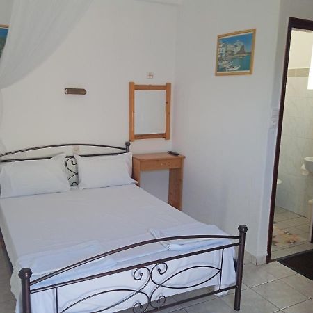 Filoxenia Apartment Skopelos Town Exterior photo