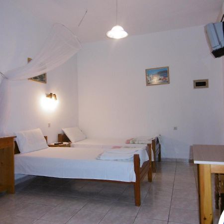 Filoxenia Apartment Skopelos Town Exterior photo