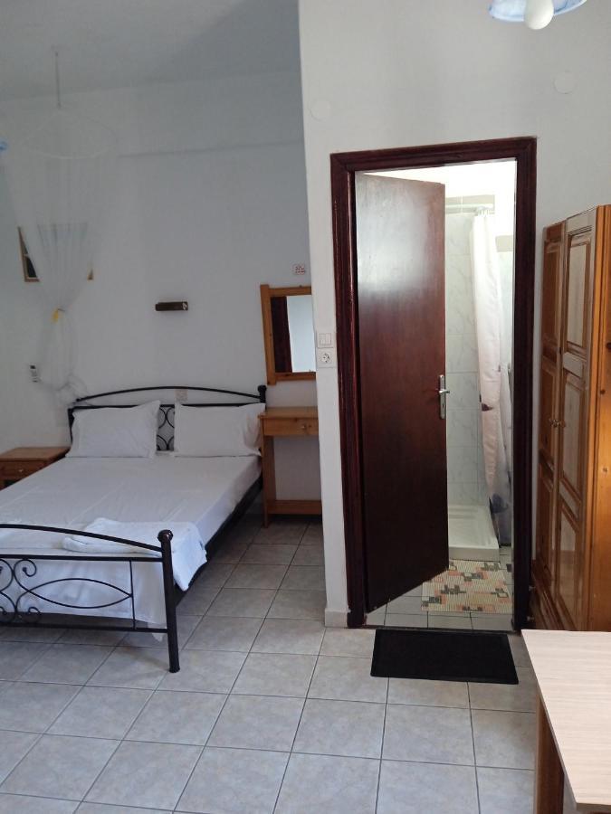 Filoxenia Apartment Skopelos Town Exterior photo