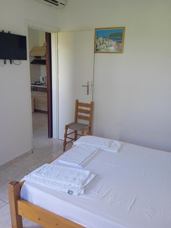 Filoxenia Apartment Skopelos Town Exterior photo