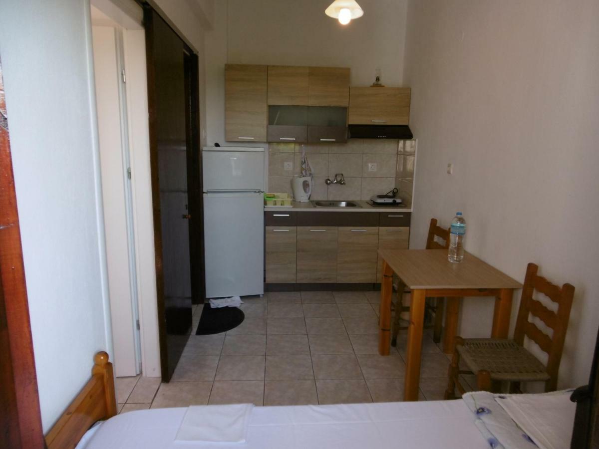 Filoxenia Apartment Skopelos Town Exterior photo